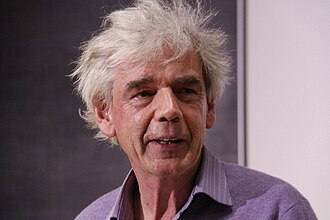 Portrait de John Holloway
