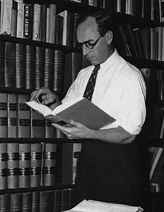 Portrait de Karl Llewellyn