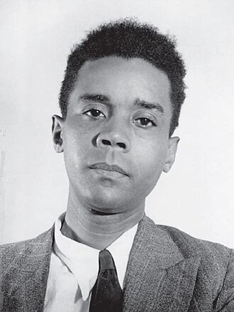 Portrait de Cyril Lionel Robert James