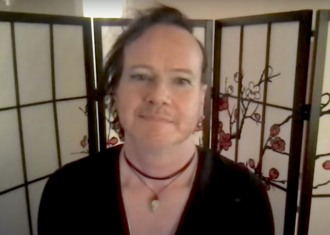 Portrait de Timothy Morton