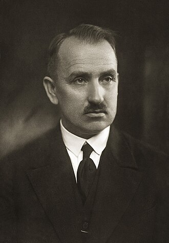 Portrait de Pranas Dovydaitis