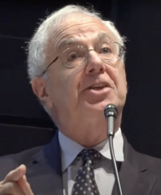Portrait de Bruce Ackerman